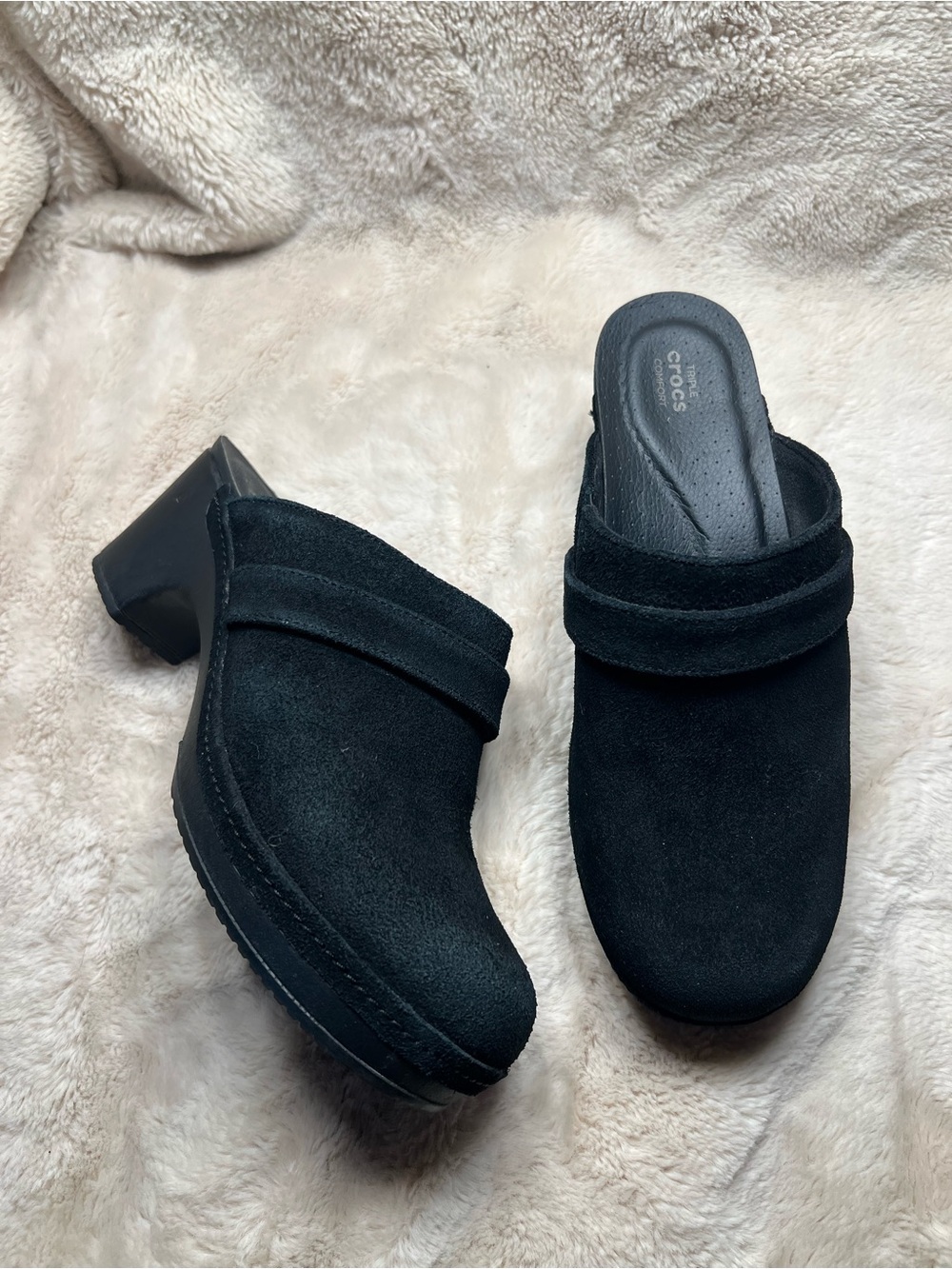 Crocs Clogs womens size 7 black